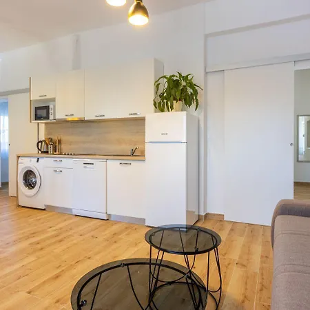 Apartamento Modernes Nur 600 Meter Zum Mit Privater Terrasse, Grill, Waschmaschine *