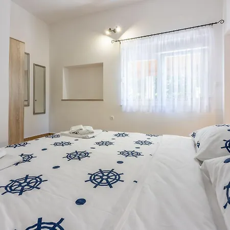 Apartamento Modernes Nur 600 Meter Zum Mit Privater Terrasse, Grill, Waschmaschine *