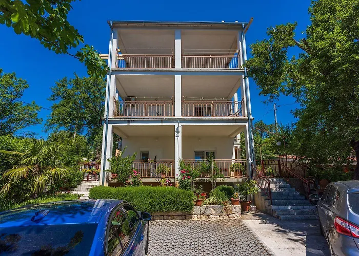 Modernes Nur 600 Meter Zum Mit Privater Terrasse, Grill, Waschmaschine *