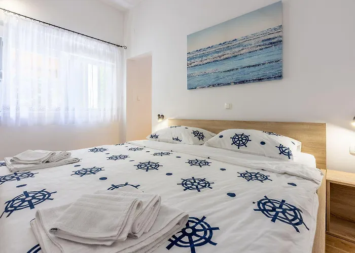 Modernes Nur 600 Meter Zum Mit Privater Terrasse, Grill, Waschmaschine Апартаменты