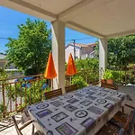 Apartment Modernes Nur 600 Meter Zum Mit Privater Terrasse, Grill, Waschmaschine Novi Vinodolski