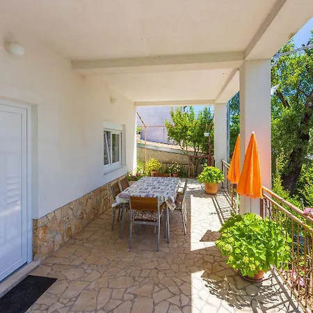 Apartment Modernes Nur 600 Meter Zum Mit Privater Terrasse, Grill, Waschmaschine Novi Vinodolski
