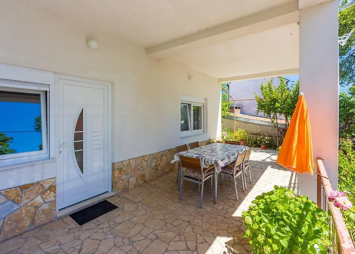 Apartment Modernes Nur 600 Meter Zum Mit Privater Terrasse, Grill, Waschmaschine Novi Vinodolski